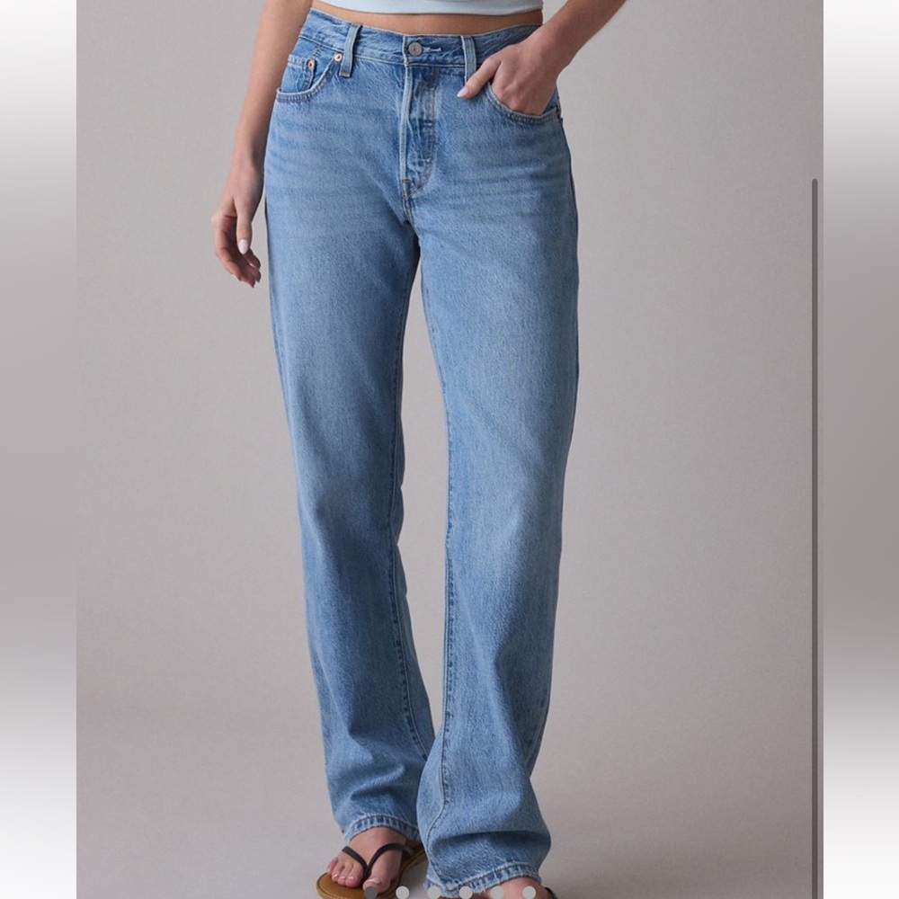 Levi’s classic 501 light wash jeans